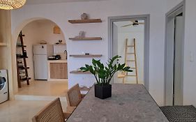 Charming Cozy Suites